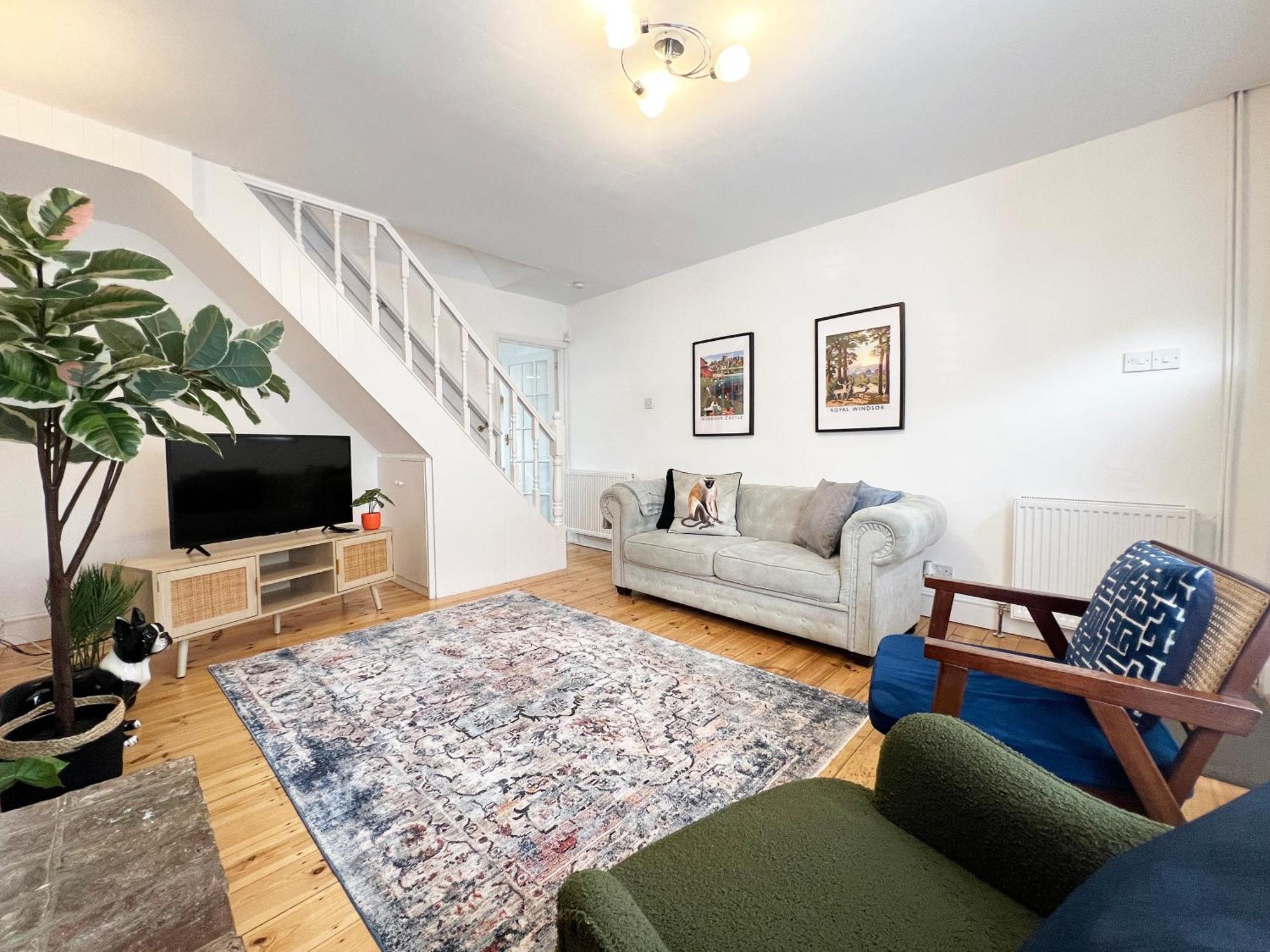 Сasa de vacaciones Beautiful Cottage, Amazing Location, The Castle, Ascot, Legoland, Free Parking Super Close Windsor